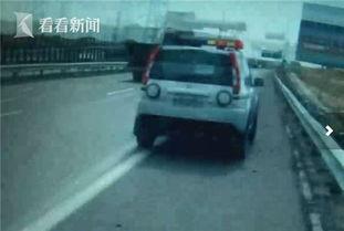 樓下停車吃瓜視頻,鄰里間的趣味瞬間